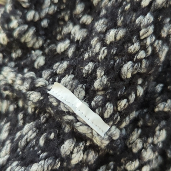 Vince Chunky Round Neck Knit Sweater Black White XS minimalist preppy fall - Picture 6 of 6